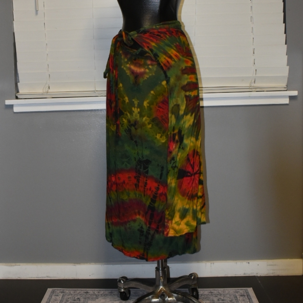 Tie-Dye Midi Skirt - Picture 3 of 5